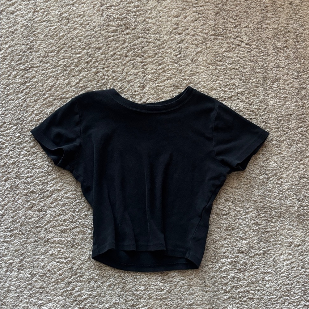 Hollister Black Crop Top - Picture 2 of 3